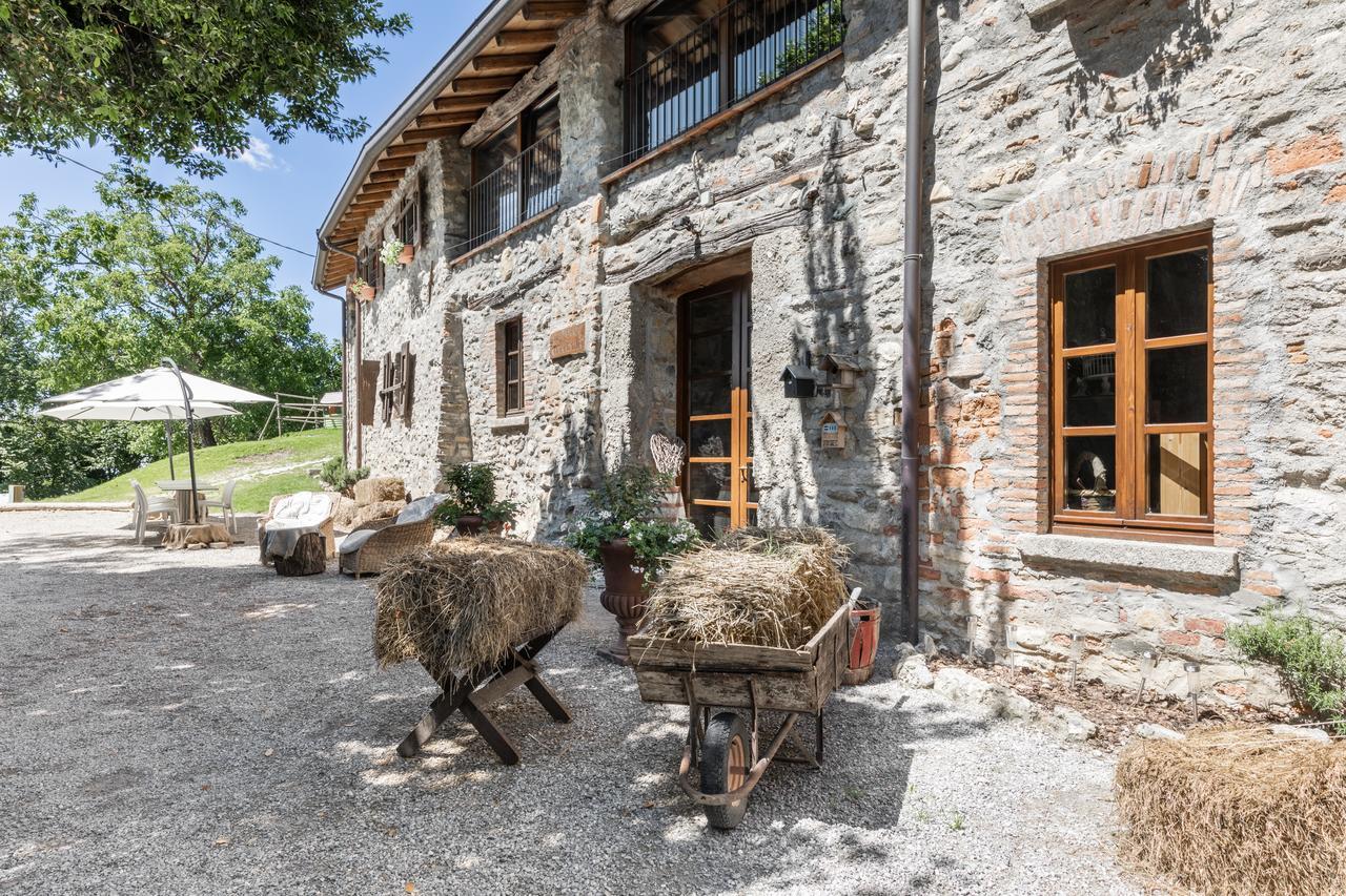 Agriturismo Cascina Mirandola Como Exterior photo